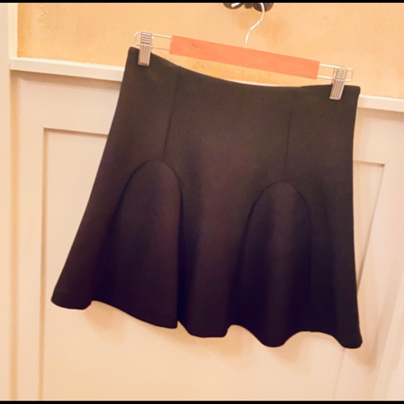 MOSSIMO SKATER SKIRT! - Picture 5 of 9
